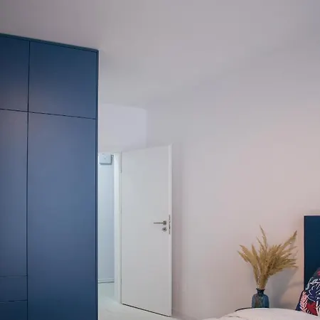 Iulius Town Apartment *